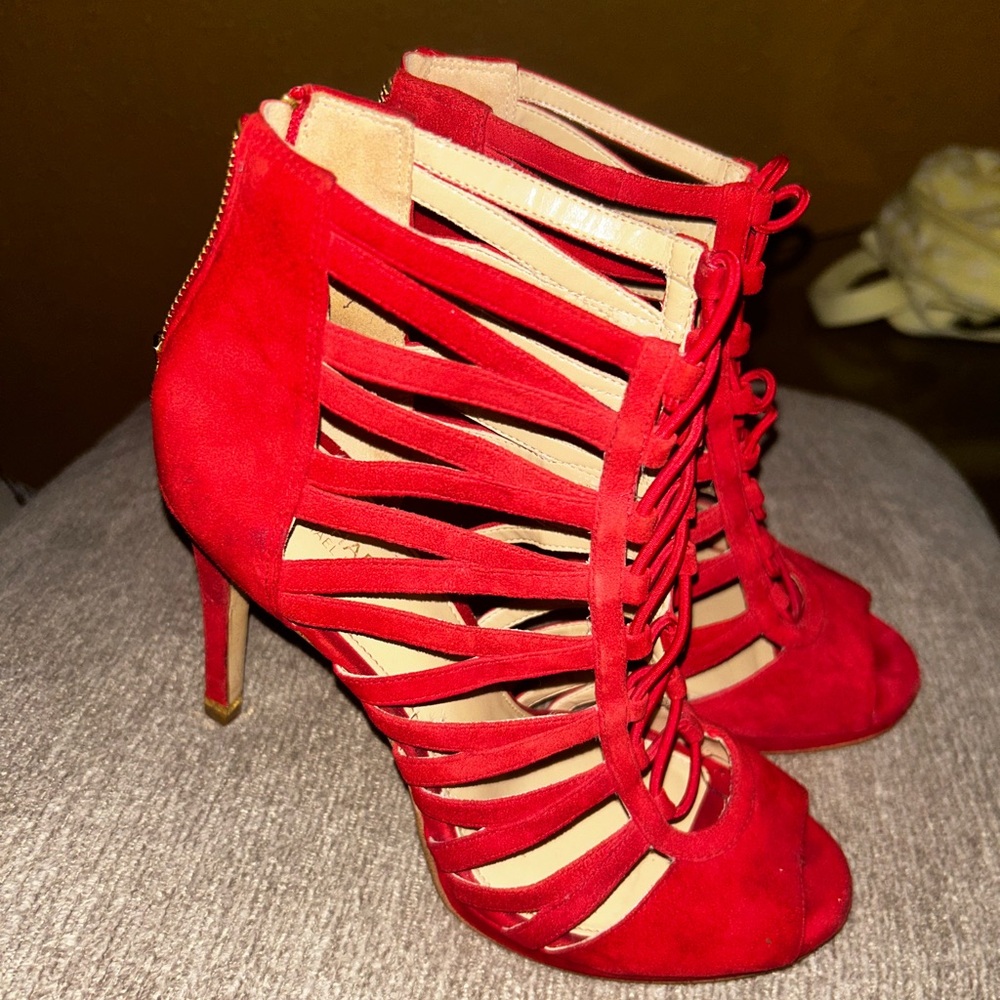 Elegant Red Strappy Heels - Picture 1 of 4